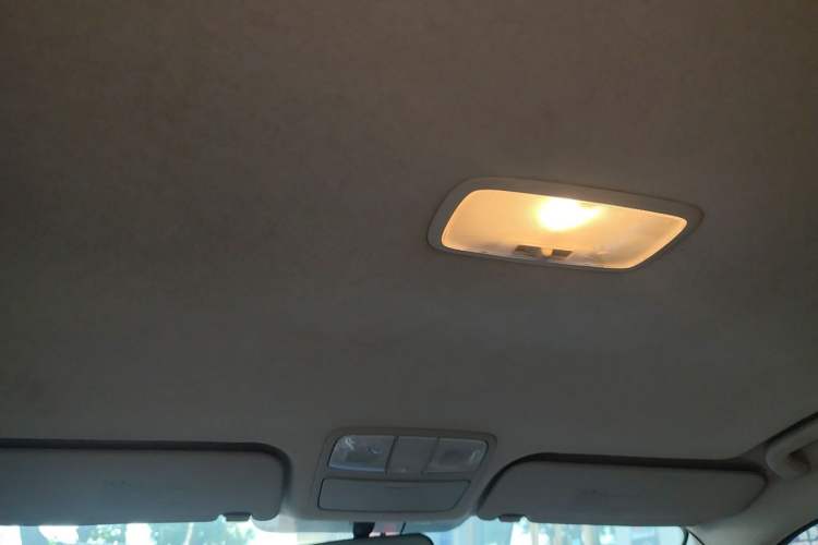Used Hyundai Celesta 2016 1.6L Manual Joy Edition Headliner