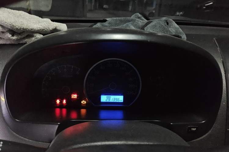 Used Hyundai Celesta 2016 1.6L Manual Joy Edition Instrument Cluster
