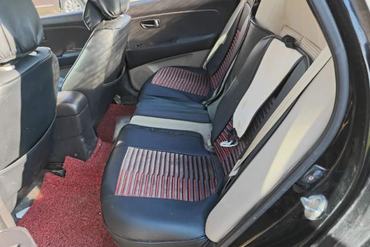 Used Hyundai Celesta 2016 1.6L Manual Joy Edition Left Rear Seat