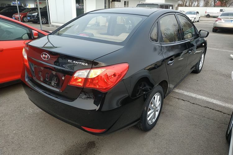 Used Hyundai Celesta 2016 1.6L Manual Jia Yue Sunroof Edition Rear Right 45 Deg