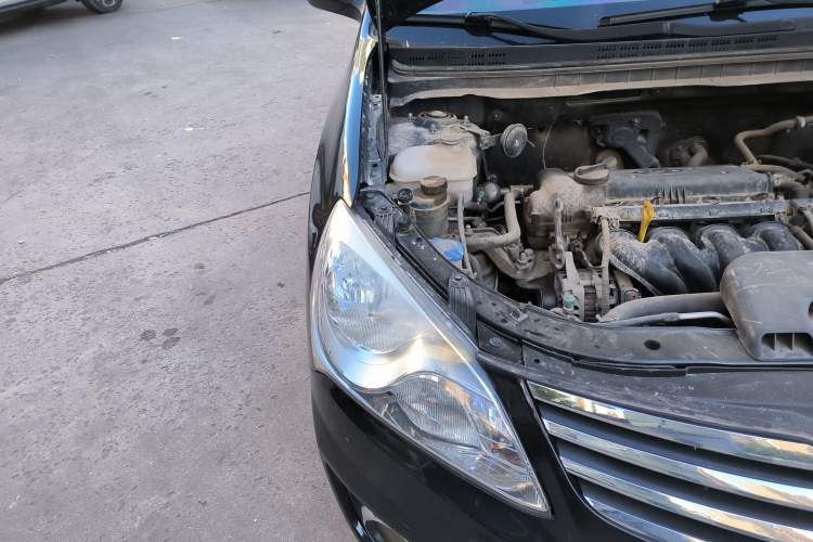 Used Hyundai Celesta 2016 1.6L Manual Joy Edition Right Front Headlight