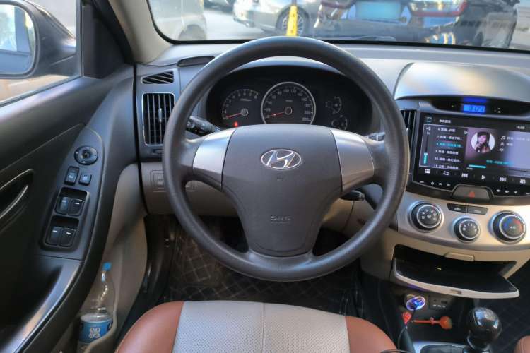 Used Hyundai Celesta 2016 1.6L Manual Joy Edition Steering Wheel