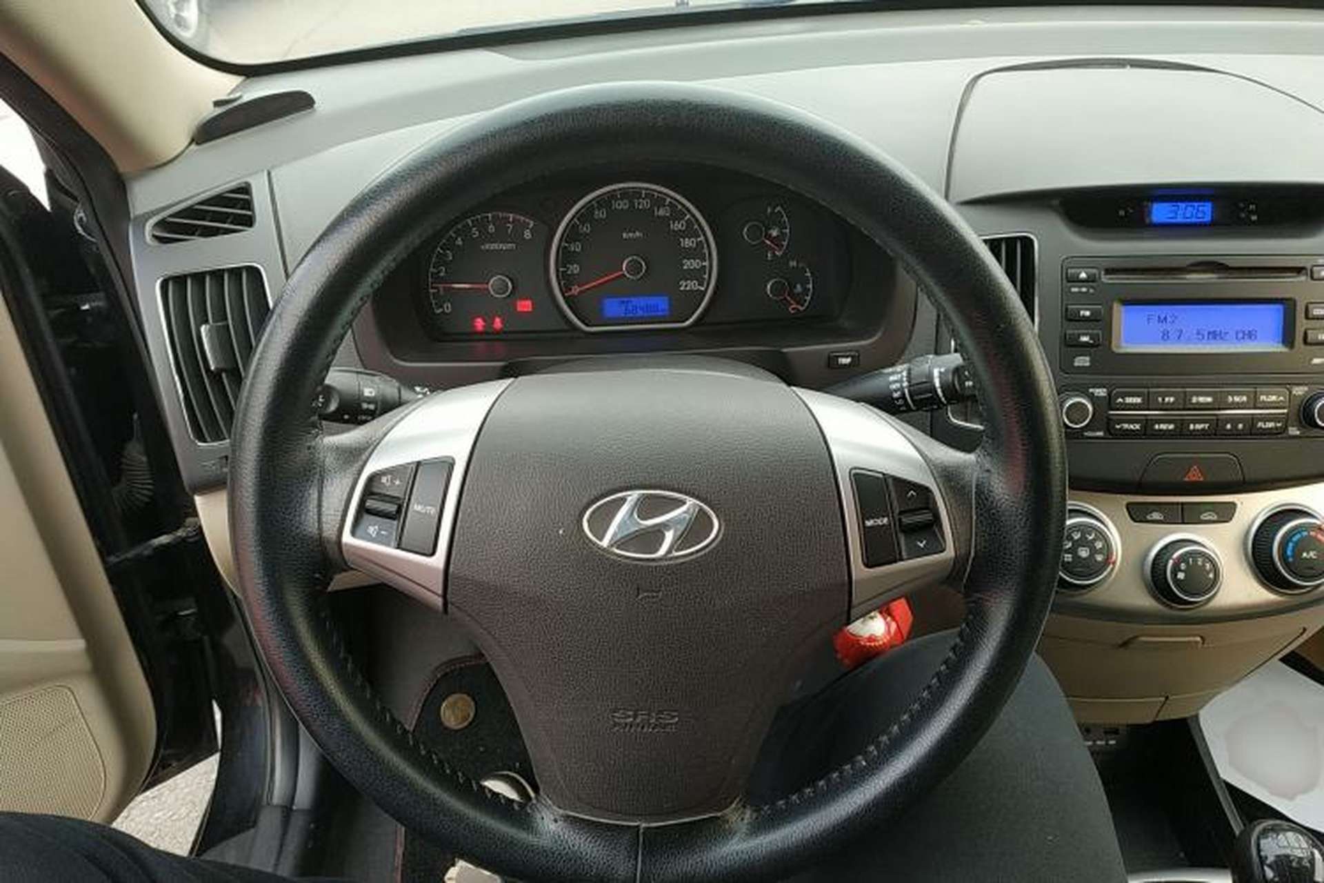 Used Hyundai Celesta 2016 1.6L Manual Jia Yue Sunroof Edition Steering Wheel
