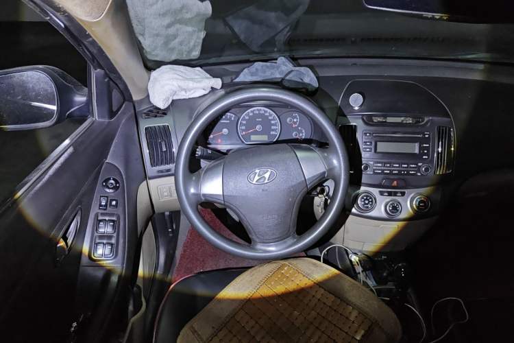 Used Hyundai Celesta 2016 1.6L Manual Joy Edition Steering Wheel