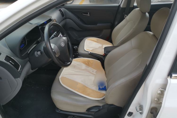 Used Hyundai Celesta 2016 1.6L Manual Joy Edition Driver Seat