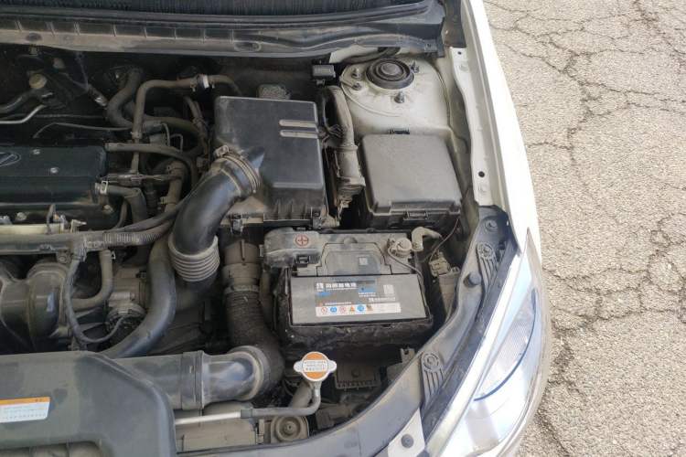 Used Hyundai Celesta 2016 1.6L Manual Joy Edition Engine Bay Left