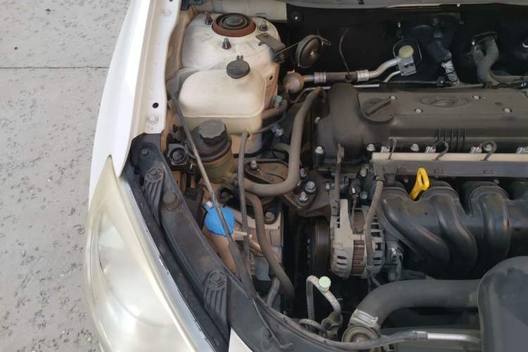 Used Hyundai Celesta 2016 1.6L Manual Joy Edition Engine Bay Right