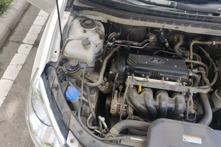 Used Hyundai Celesta 2016 1.6L Manual Joy Edition Engine Bay Right