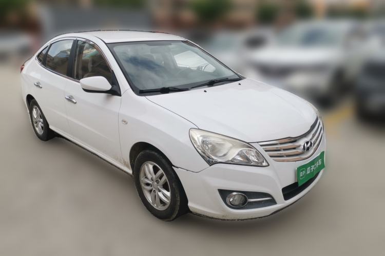 Used Hyundai Celesta 2016 1.6L Manual Joy Edition Front Right 45 Deg