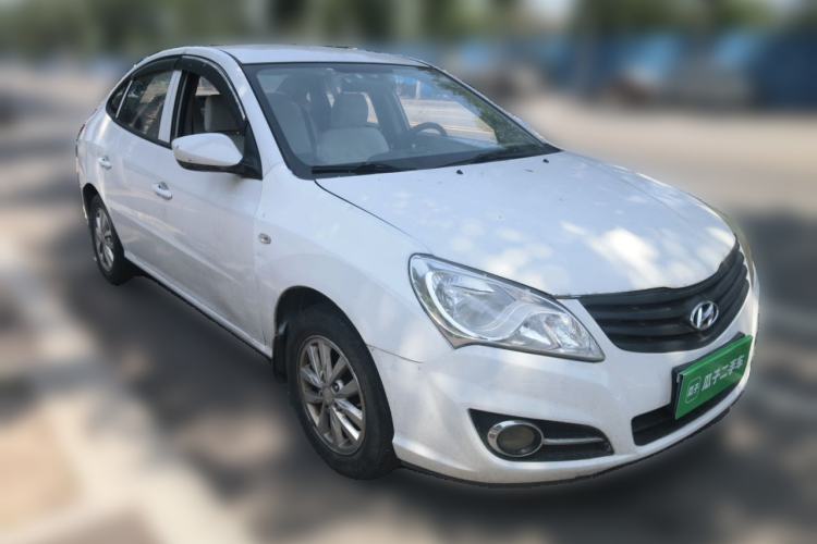 Used Hyundai Celesta 2016 1.6L Manual Joy Edition Front Right 45 Deg