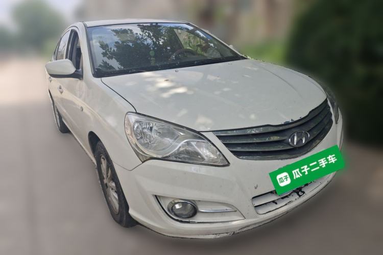 Used Hyundai Celesta 2016 1.6L Manual Joy Edition Front Right 45 Deg