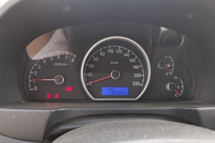 Used Hyundai Celesta 2016 1.6L Manual Joy Edition Instrument Cluster
