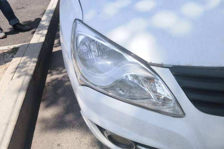 Used Hyundai Celesta 2016 1.6L Manual Joy Edition Right Front Headlight