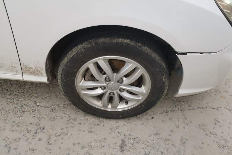 Used Hyundai Celesta 2016 1.6L Manual Joy Edition Right Front Wheel Hub