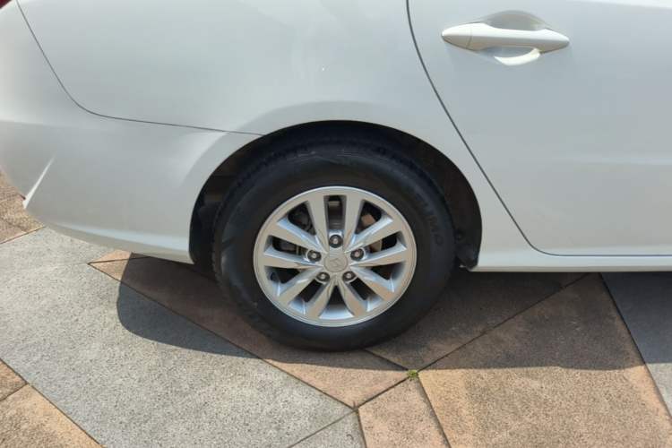 Used Hyundai Celesta 2016 1.6L Manual Jia Yue Sunroof Edition Right Rear Wheel Hub