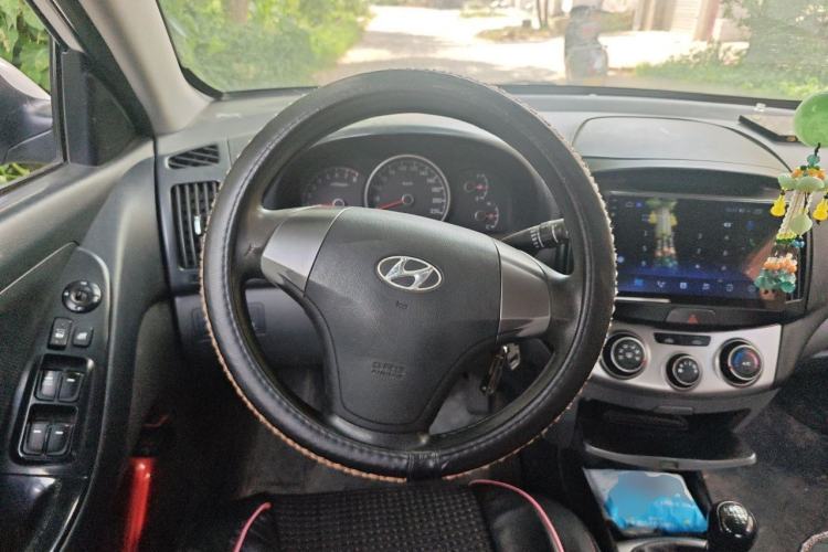 Used Hyundai Celesta 2016 1.6L Manual Joy Edition Steering Wheel