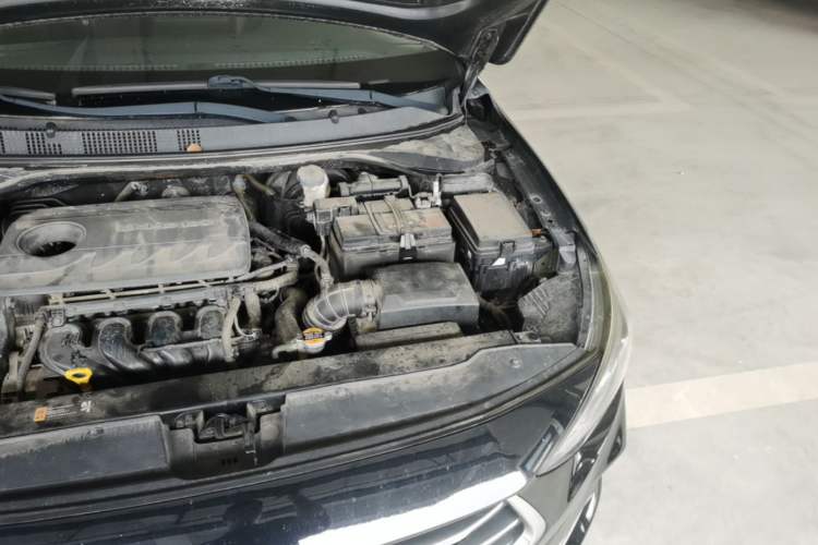 Used Hyundai Celesta 2017 1.6L Automatic Yueshin Edition DLX Engine Bay Left