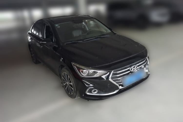 Used Hyundai Celesta 2017 1.6L Automatic Yueshin Edition DLX Front Right 45 Deg