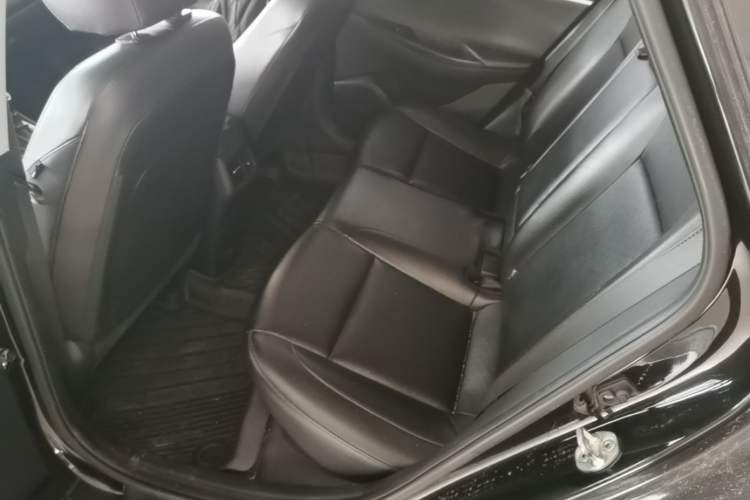 Used Hyundai Celesta 2017 1.6L Automatic Yueshin Edition DLX Left Rear Seat