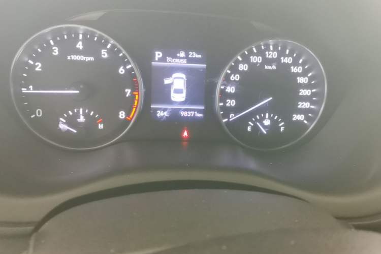 Used Hyundai Celesta 2017 1.6L Automatic Yueshin Edition DLX Odometer Close Up