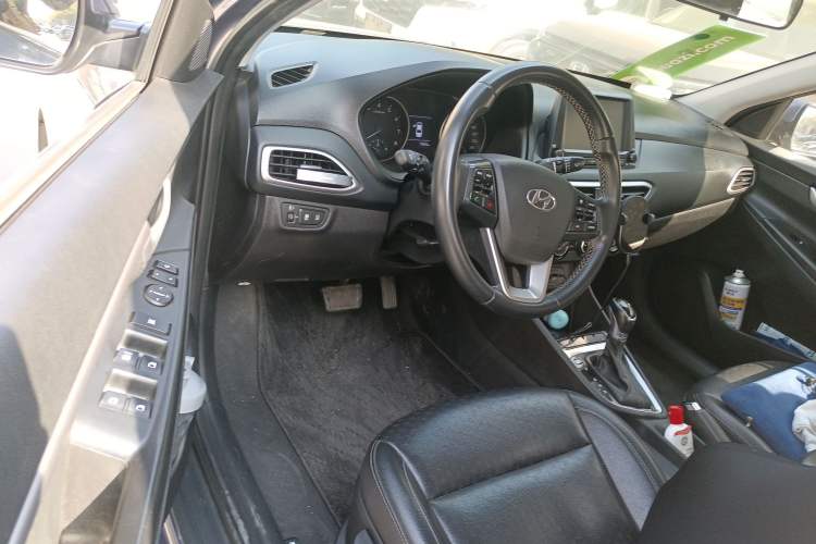 Used Hyundai Celesta 2017 1.6L Automatic Yueshin Edition DLX Driver Seat