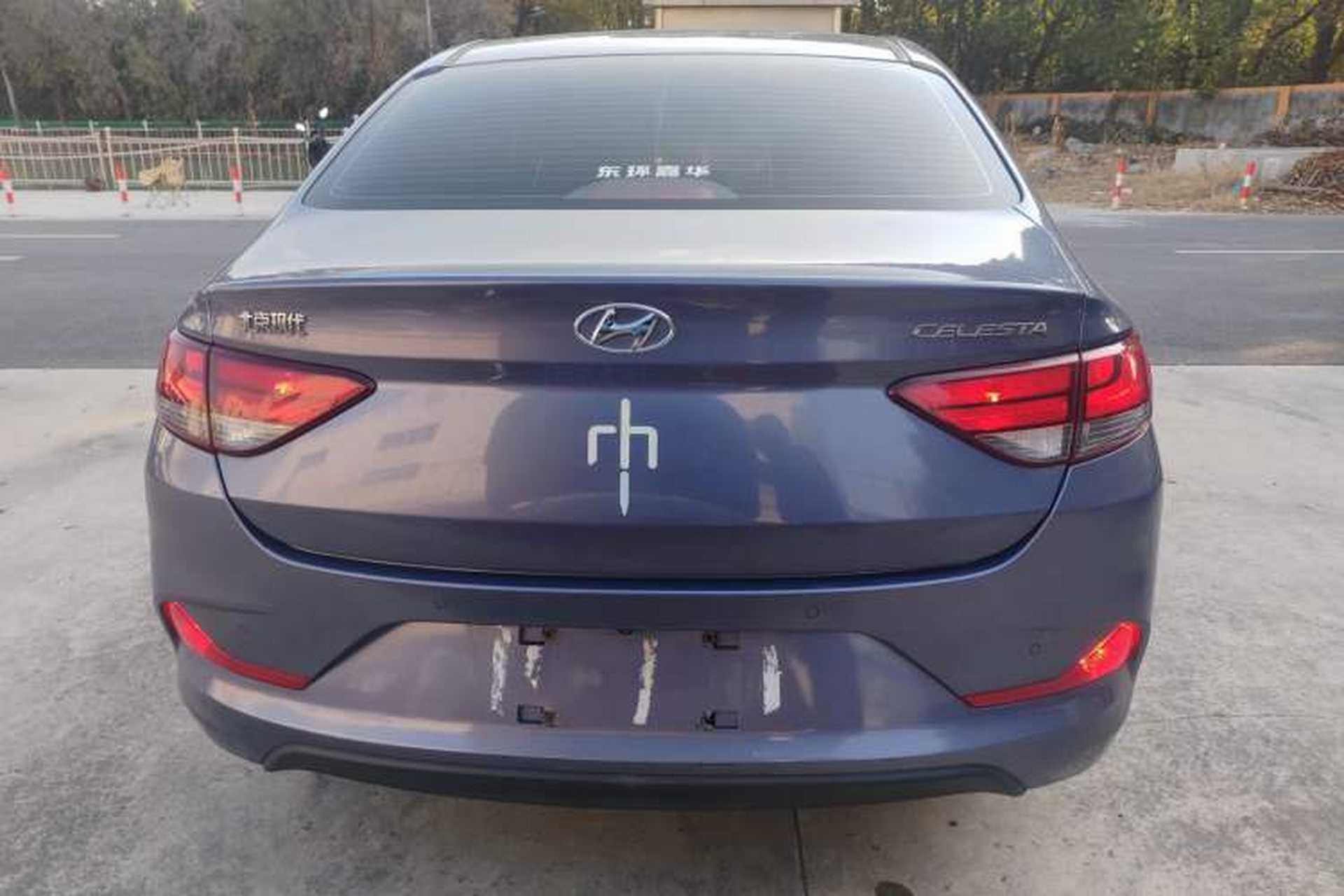 Used Hyundai Celesta 2017 1.6L Automatic Enjoyment Version GLS Exterior 4