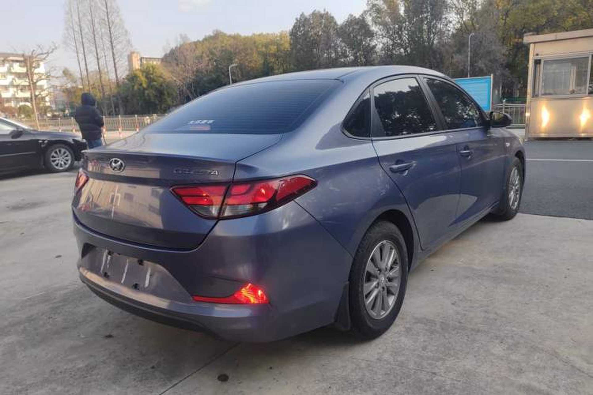 Used Hyundai Celesta 2017 1.6L Automatic Enjoyment Version GLS Exterior 5