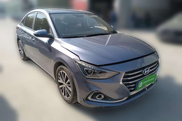 Used Hyundai Celesta 2017 1.6L Automatic Yueshin Edition DLX Front Right 45 Deg