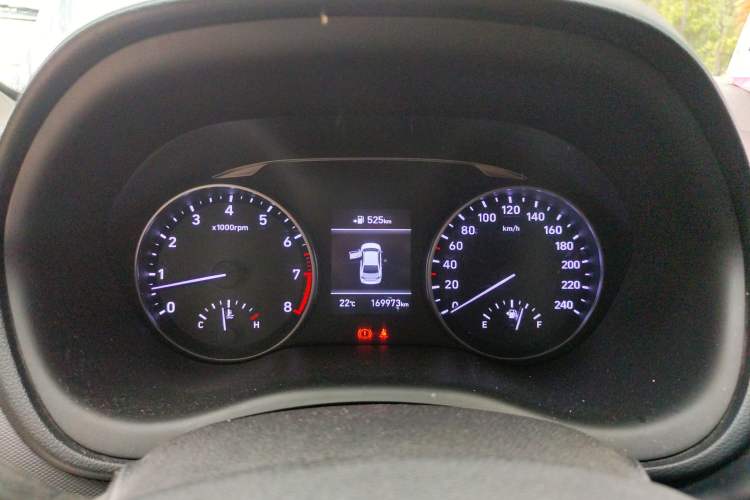 Used Hyundai Celesta 2017 1.6L Manual Joyful Edition DLX Instrument Cluster