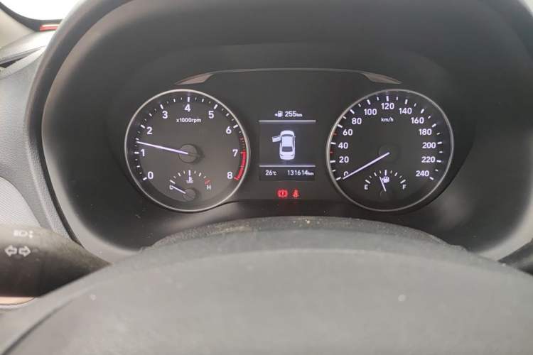 Used Hyundai Celesta 2017 1.6L Manual Joyful Edition DLX Odometer Close Up