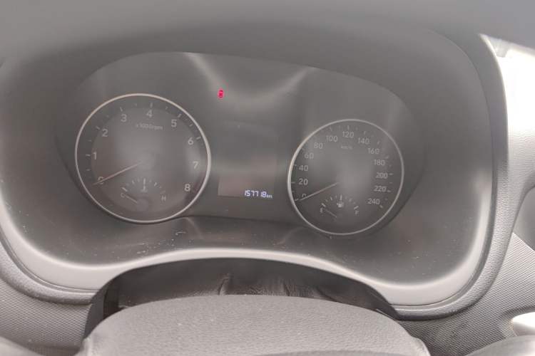 Used Hyundai Celesta 2017 1.6L Automatic Enjoyment Version GLS Odometer Close Up