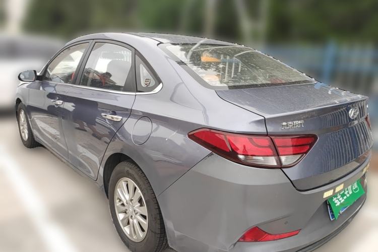 Used Hyundai Celesta 2017 1.6L Manual Joyful Edition DLX Rear Left 45 Deg