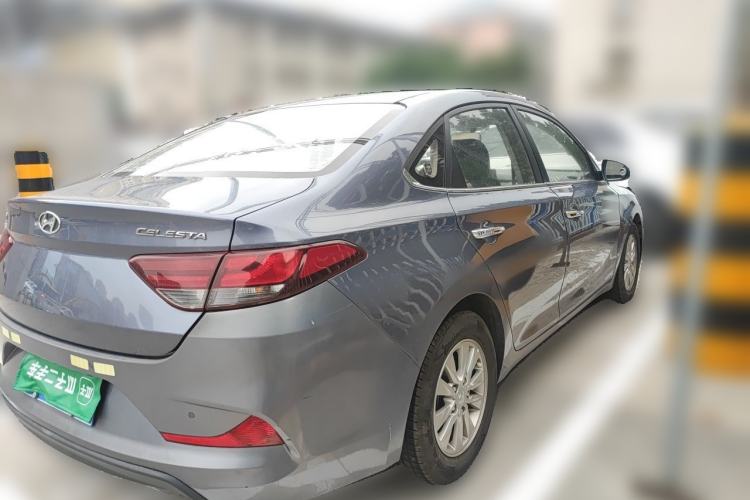 Used Hyundai Celesta 2017 1.6L Manual Joyful Edition DLX Rear Right 45 Deg