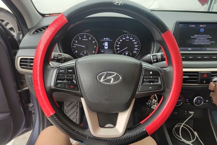 Used Hyundai Celesta 2017 1.6L Manual Joyful Edition DLX Steering Wheel