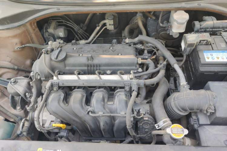 Used Hyundai Celesta 2017 1.6L Automatic Enjoyment Version GLS Engine Bay