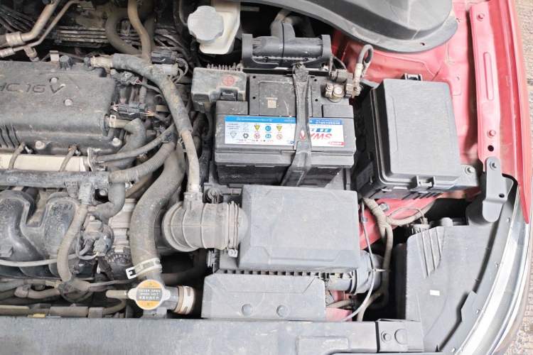 Used Hyundai Celesta 2017 1.6L Automatic Enjoyment Version GLS Engine Bay Left