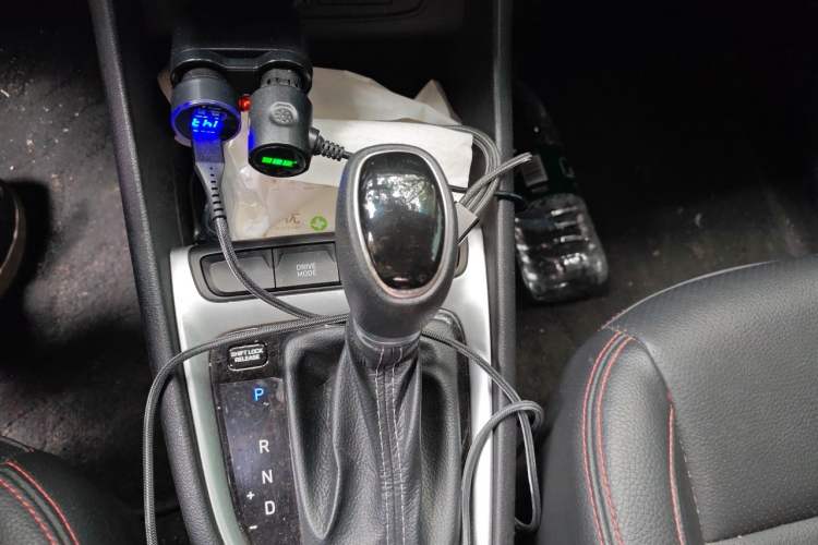 Used Hyundai Celesta 2017 1.6L Automatic Enjoyment Version GLS Gear Lever