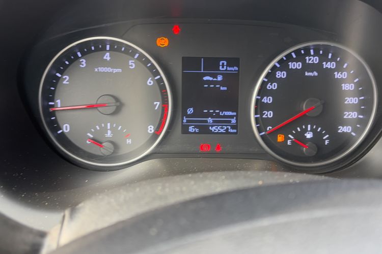 Used Hyundai Celesta 2017 1.6L Manual GL Delight Edition Odometer Close Up