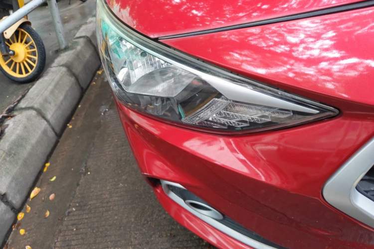 Used Hyundai Celesta 2017 1.6L Automatic Enjoyment Version GLS Right Front Headlight