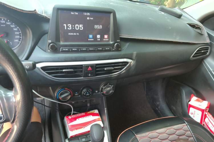 Used Hyundai Celesta 2017 1.6L Automatic Enjoyment Version GLS Audio And AC Panel