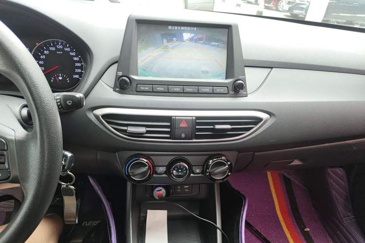 Used Hyundai Celesta 2017 1.6L Automatic Enjoyment Version GLS Audio And AC Panel