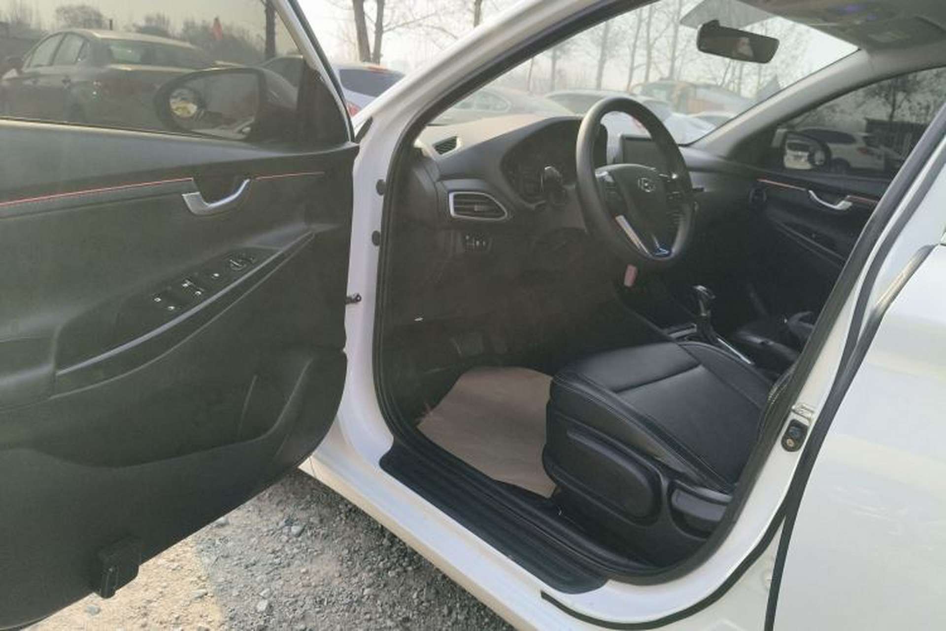 Used Hyundai Celesta 2017 1.6L Automatic Enjoyment Version GLS Driver Seat