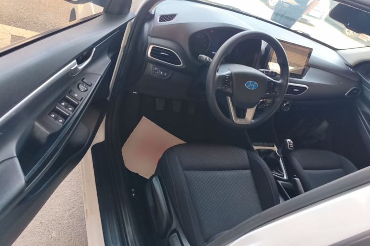 Used Hyundai Celesta 2017 1.6L Manual Enjoyment Edition GLS Driver Seat