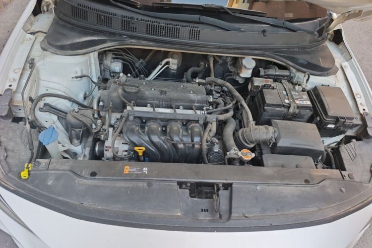 Used Hyundai Celesta 2017 1.6L Automatic Enjoyment Version GLS Engine Bay