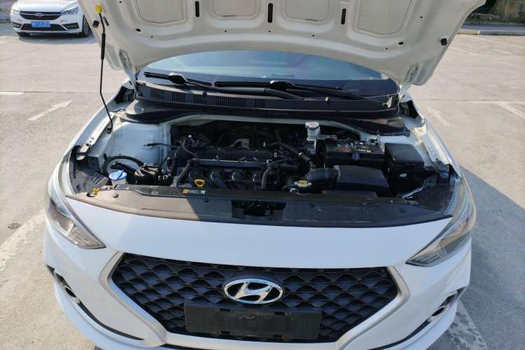 Used Hyundai Celesta 2017 1.6L Manual GL Delight Edition Engine Bay