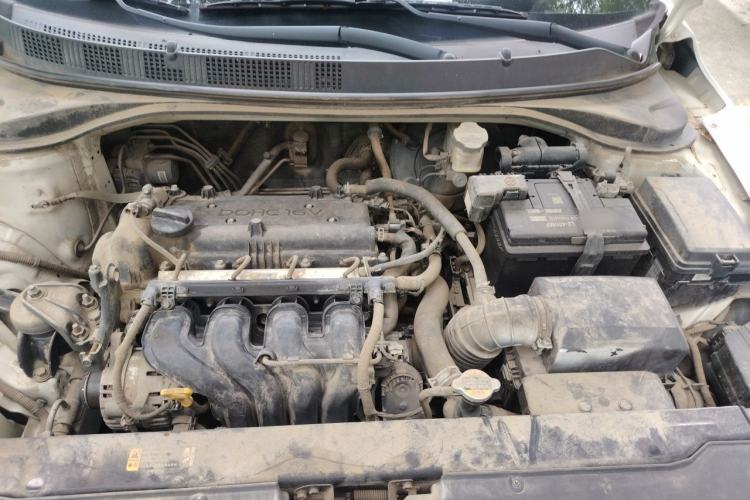 Used Hyundai Celesta 2017 1.6L Automatic Enjoyment Version GLS Engine Bay