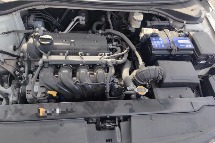 Used Hyundai Celesta 2017 1.6L Automatic Enjoyment Version GLS Engine Bay