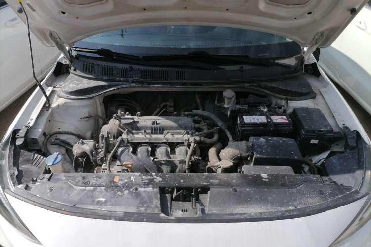 Used Hyundai Celesta 2017 1.6L Automatic Enjoyment Version GLS Engine Bay