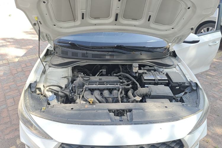 Used Hyundai Celesta 2017 1.6L Automatic Enjoyment Version GLS Engine Bay