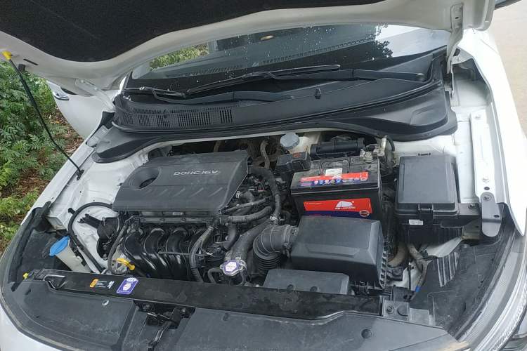 Used Hyundai Celesta 2017 1.6L Automatic Yueshin Edition DLX Engine Bay